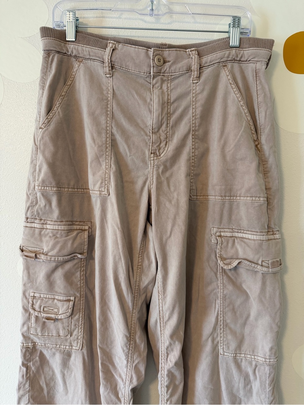 American Eagle Dreamy Drape Stretch Cargo Super High-Waisted Baggy Wide-Leg Pant - Picture 6 of 14